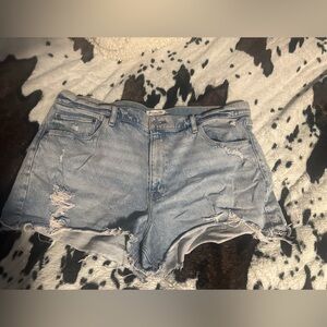 Abercrombie & Fitch mom shorts